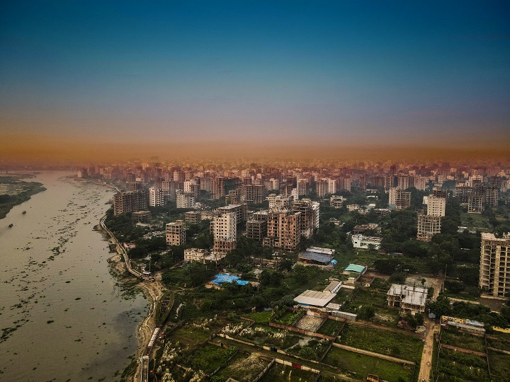 advantage of living in dhaka city